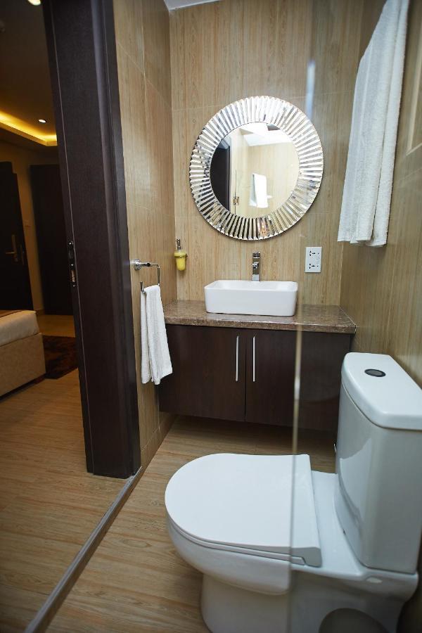 The Cabin Hotel Accra Luaran gambar