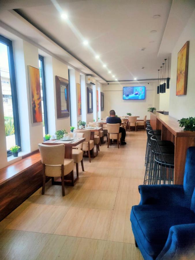 The Cabin Hotel Accra Luaran gambar